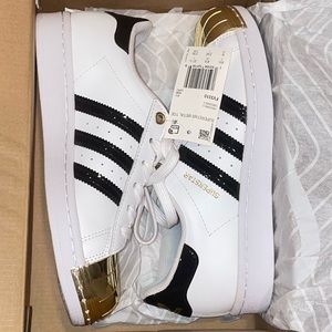 Adidas Superstar Medal Toe Sneaker NWT